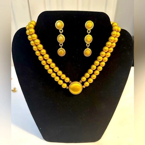 Liz Claiborne Jewelry - Liz Claiborne Matching necklace and earring set.